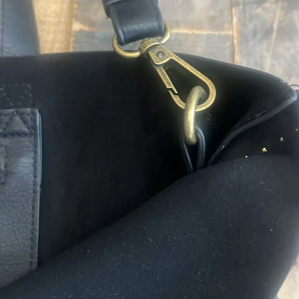 American Eagle Outfitters Tote Purse in black